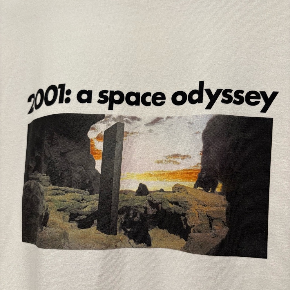 Uniqlo Stanley Kubrick 2001: A Space Odyssey T-Shirt Limited Edition - Picture 3 of 10